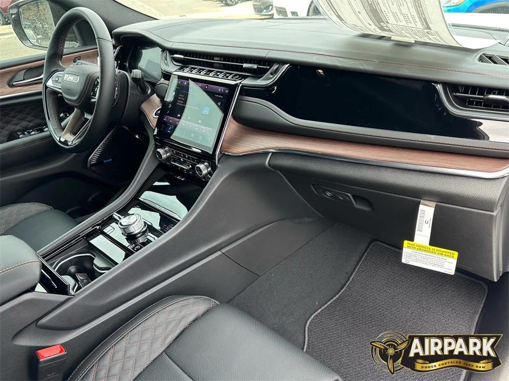 new 2025 Jeep Grand Cherokee car, priced at $67,725