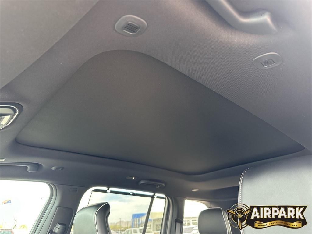 new 2025 Jeep Grand Cherokee car, priced at $67,725