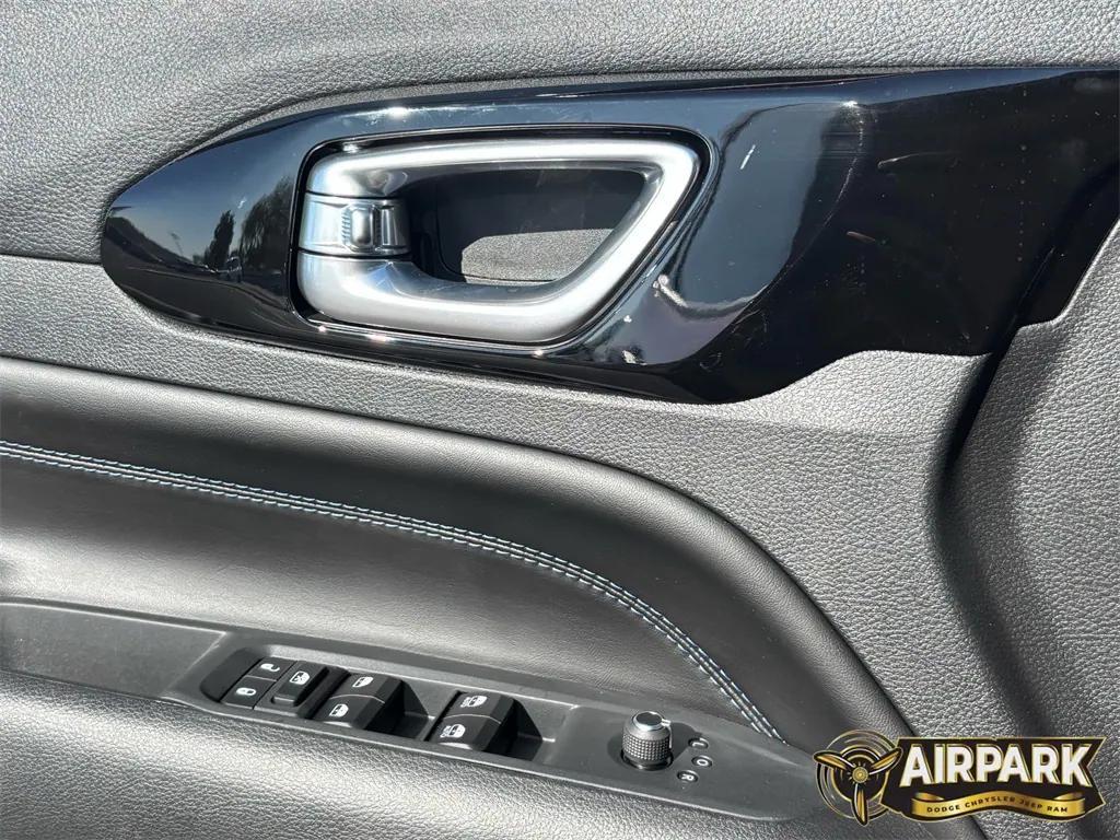 new 2026 Jeep Compass car, priced at $33,530