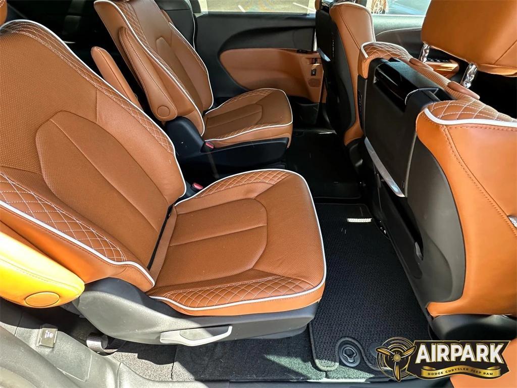 new 2024 Chrysler Pacifica car, priced at $55,585