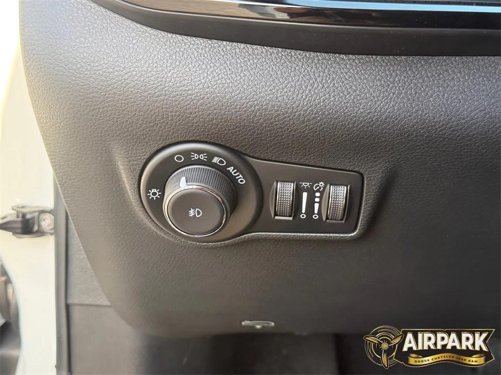 new 2026 Jeep Compass car, priced at $32,985