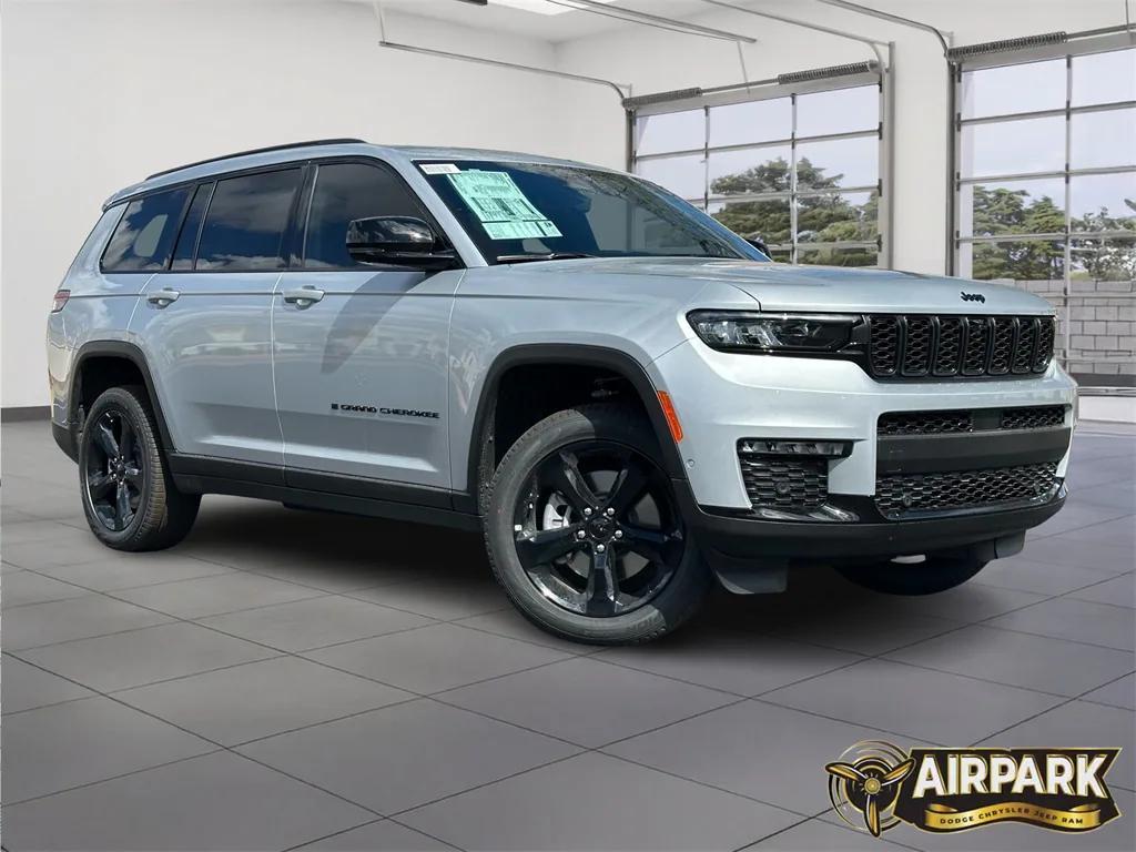 new 2025 Jeep Grand Cherokee L car, priced at $58,755