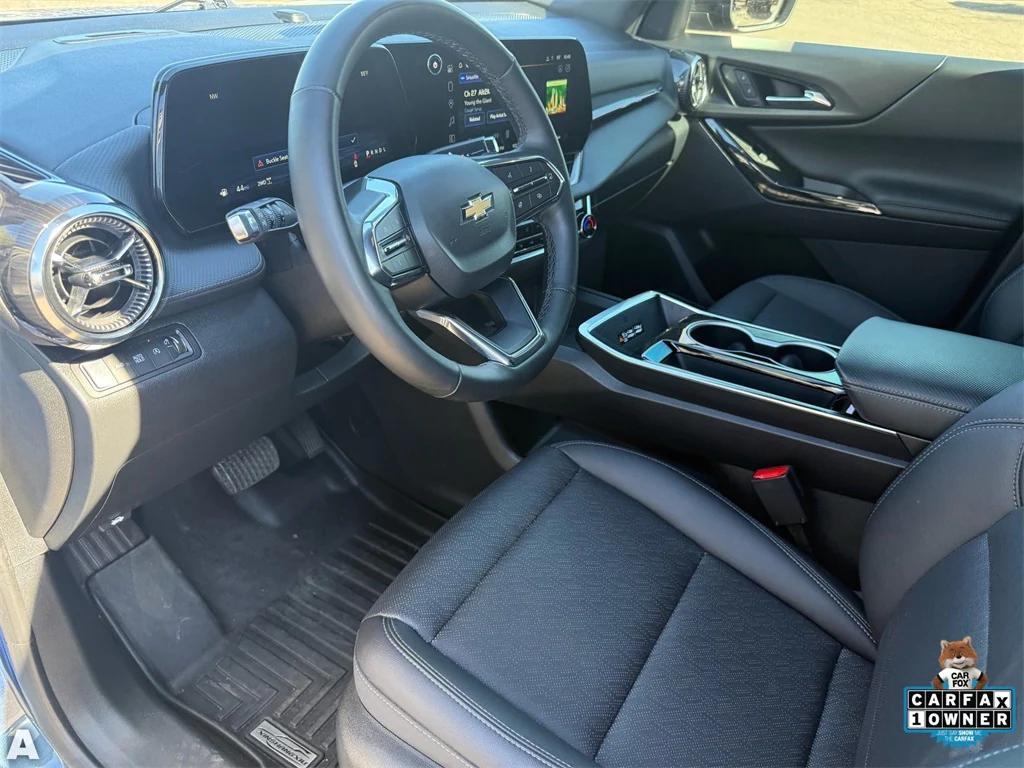 used 2025 Chevrolet Equinox car, priced at $25,791