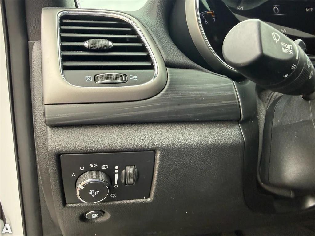 used 2019 Jeep Grand Cherokee car, priced at $17,879