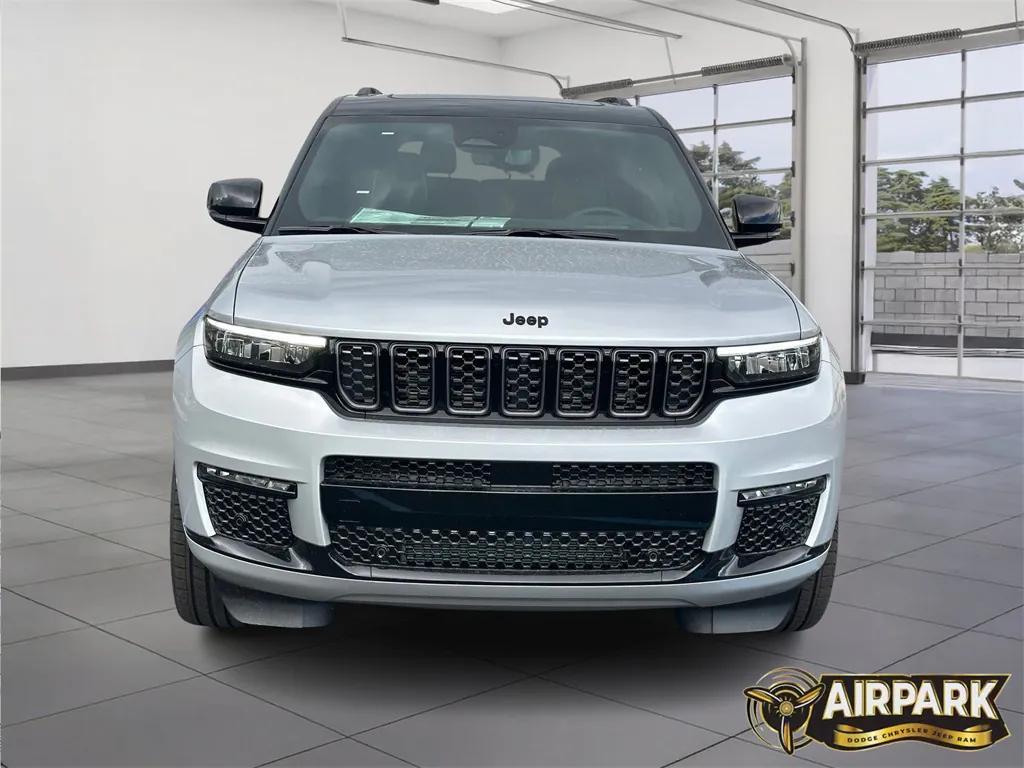 new 2025 Jeep Grand Cherokee L car, priced at $73,045