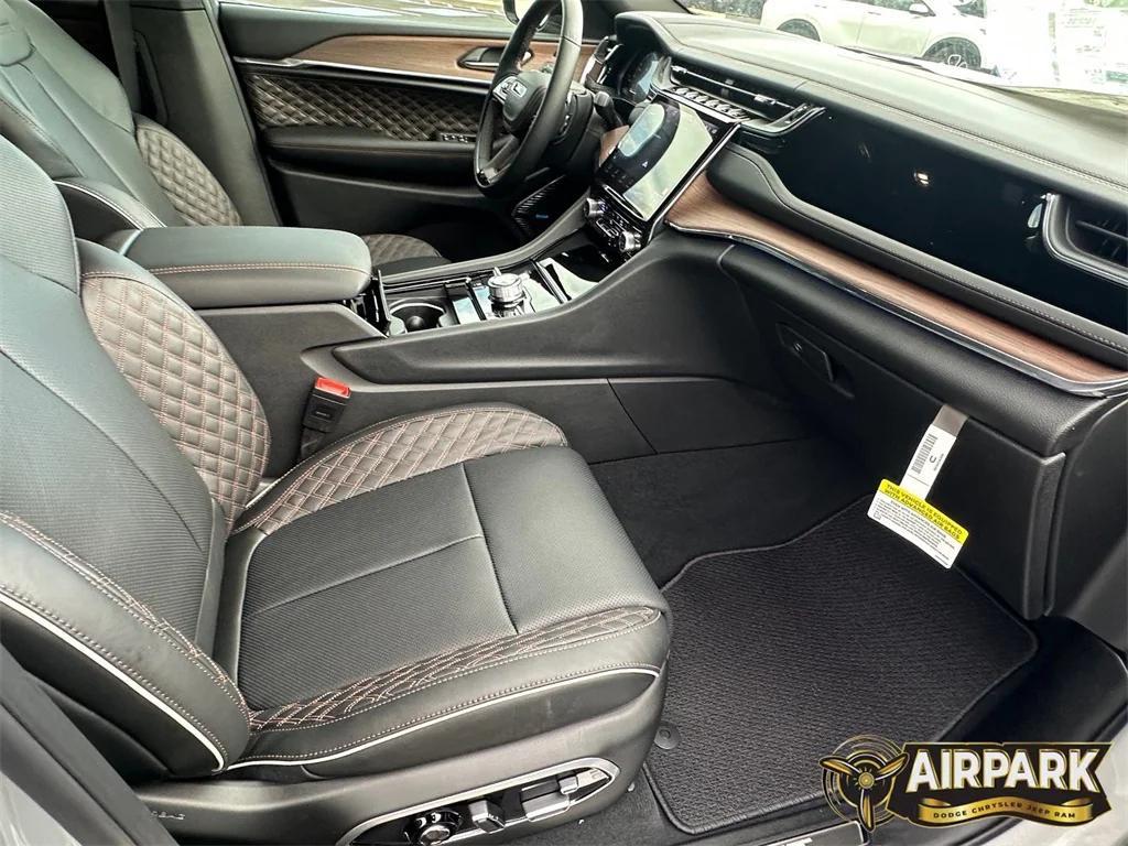 new 2025 Jeep Grand Cherokee L car, priced at $73,045