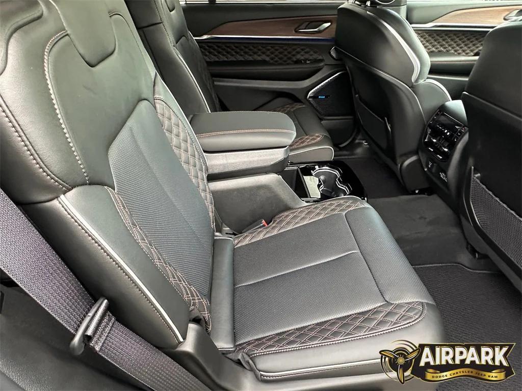 new 2025 Jeep Grand Cherokee L car, priced at $73,045