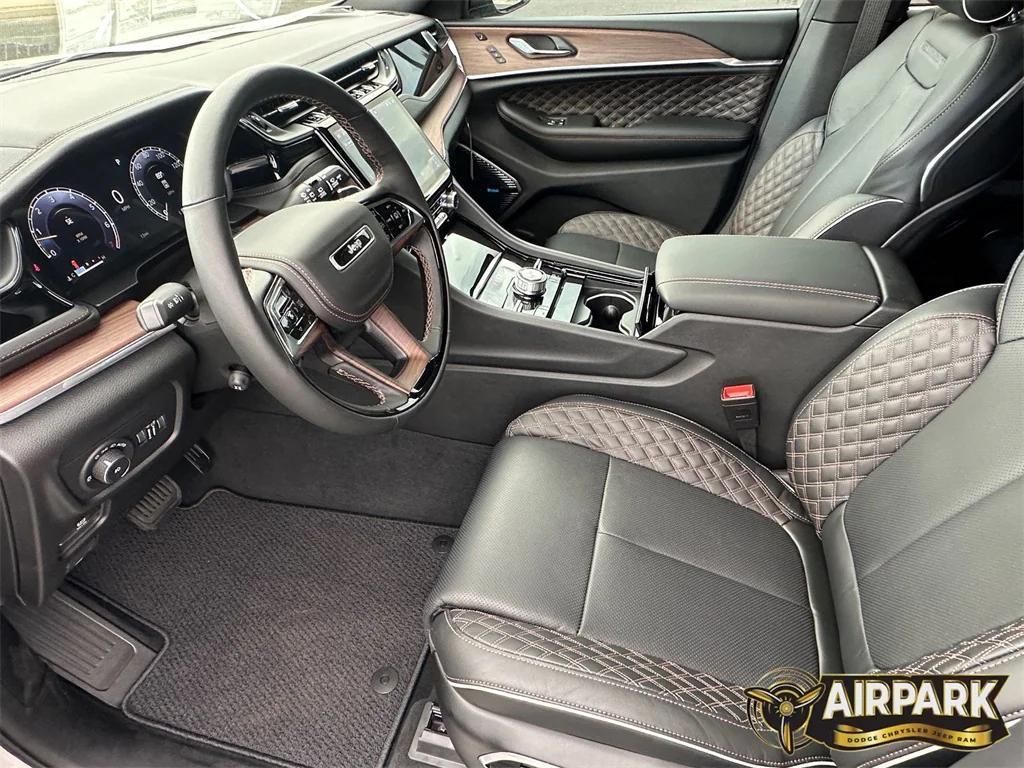 new 2025 Jeep Grand Cherokee L car, priced at $73,045