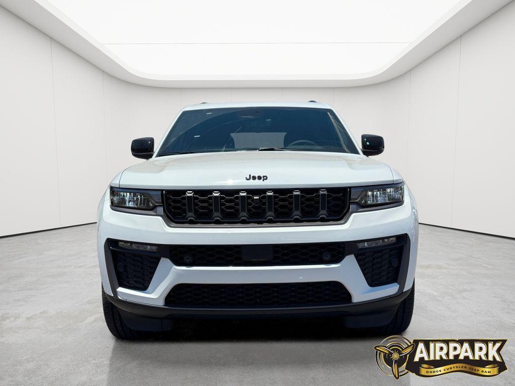 new 2026 Jeep Grand Cherokee car, priced at $55,009