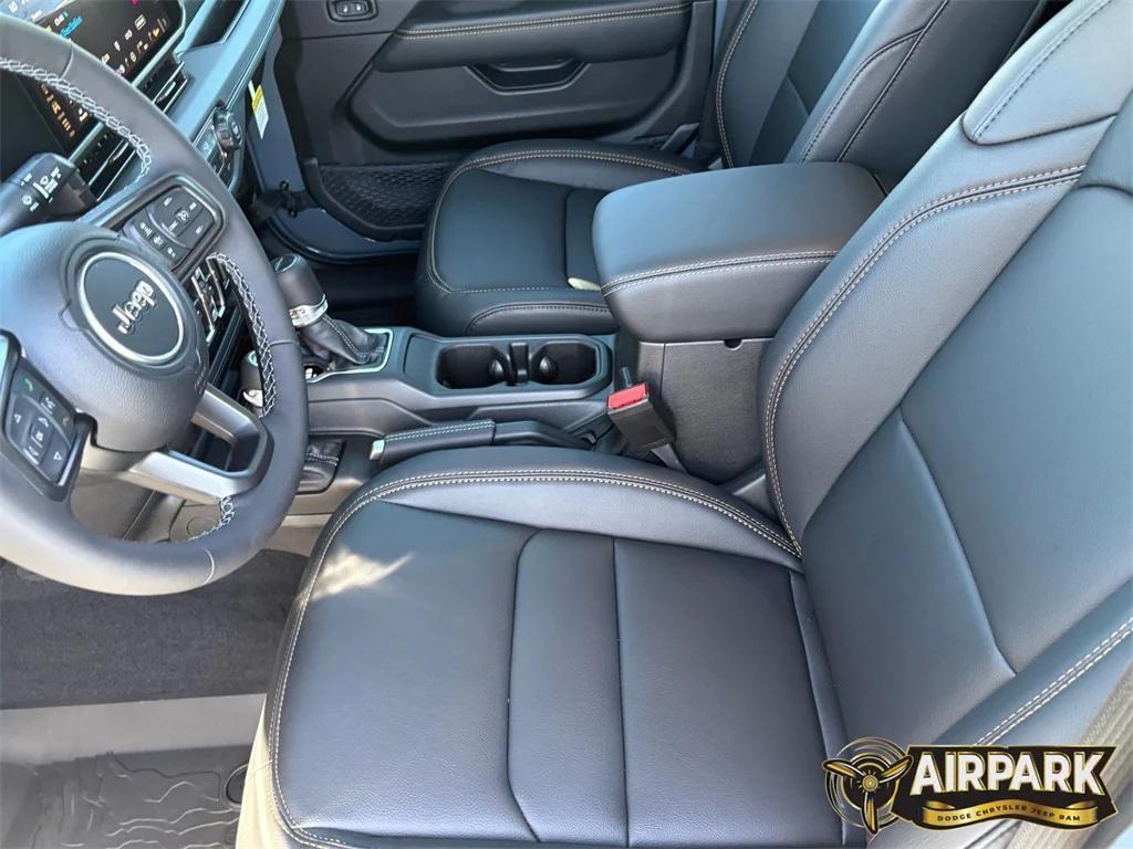 new 2025 Jeep Gladiator car, priced at $51,300