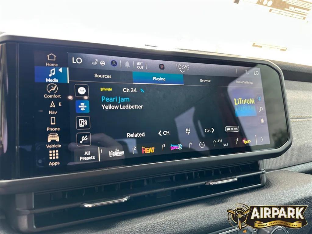 new 2025 Jeep Gladiator car, priced at $53,790