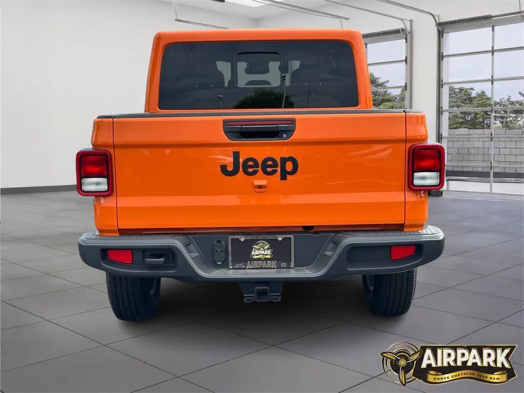 new 2025 Jeep Gladiator car, priced at $53,790