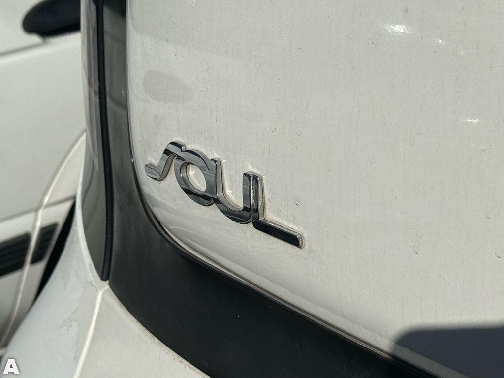 used 2015 Kia Soul car, priced at $5,995