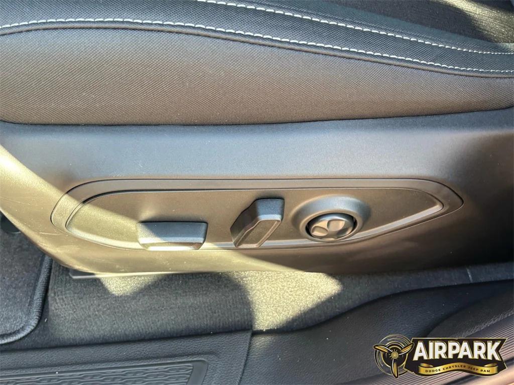 new 2025 Jeep Grand Cherokee L car, priced at $45,920