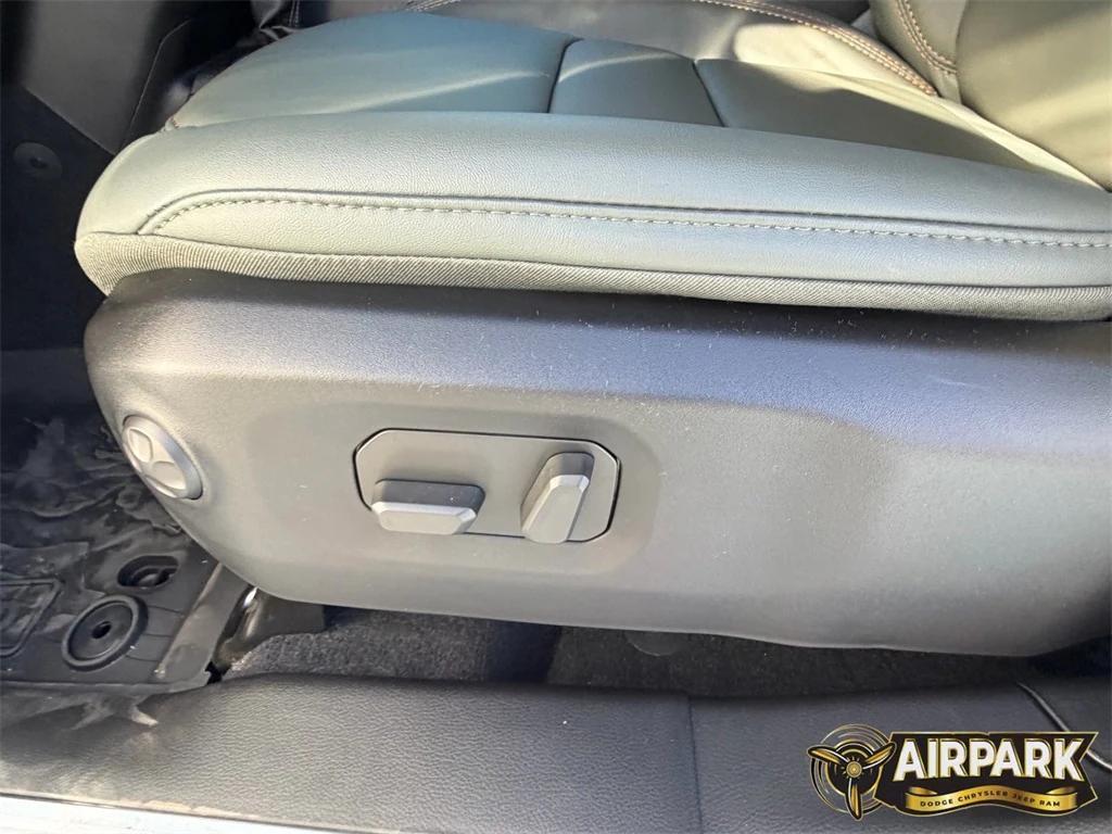 new 2025 Jeep Gladiator car, priced at $64,465