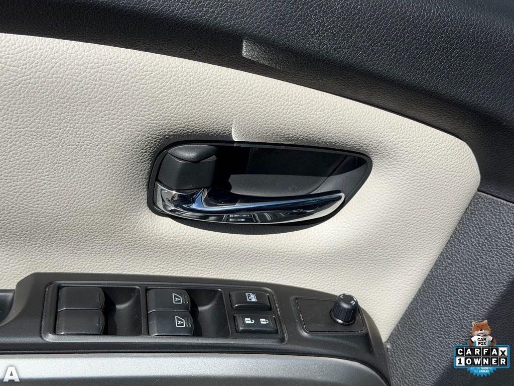 used 2024 Nissan Titan car, priced at $29,044