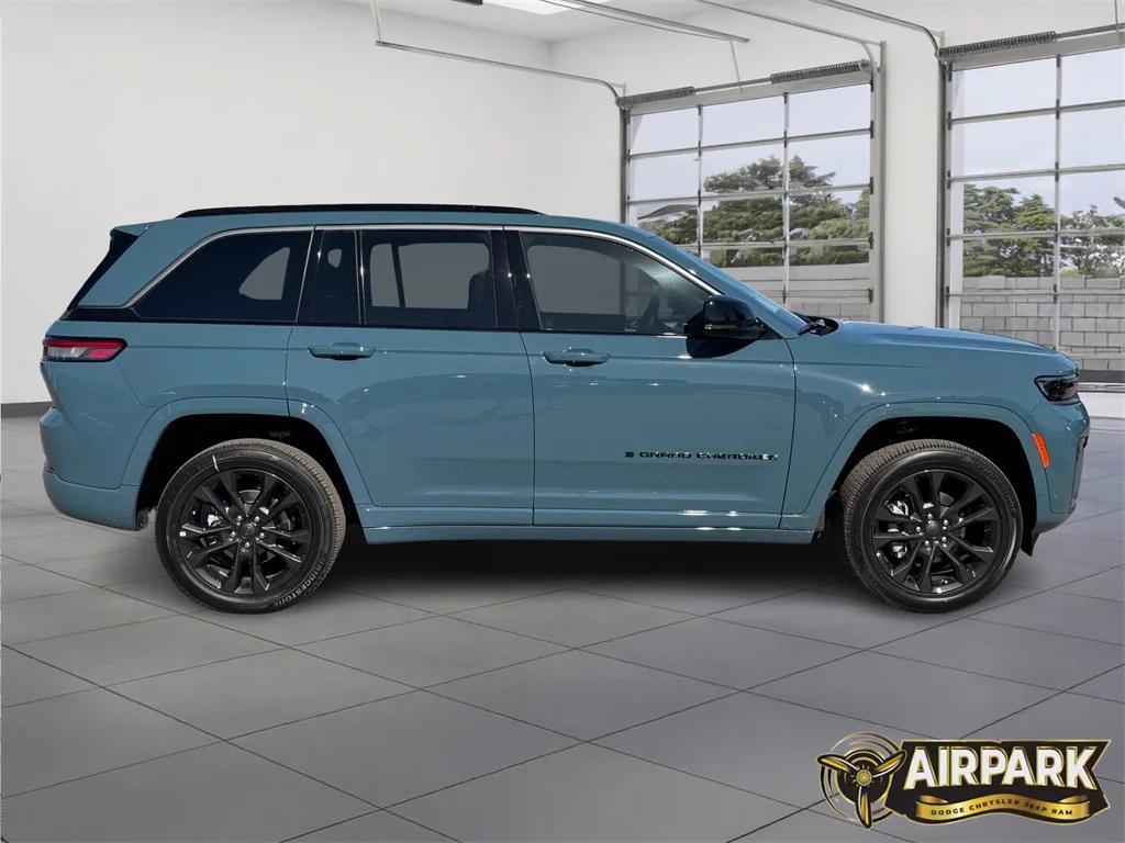 new 2026 Jeep Grand Cherokee car, priced at $55,850