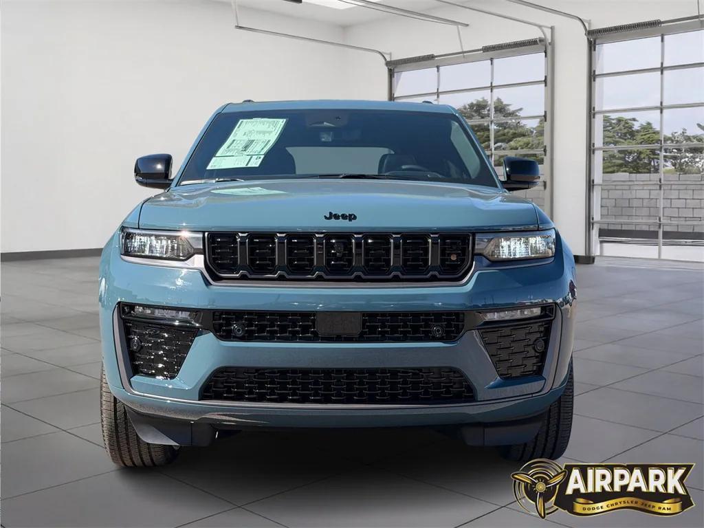 new 2026 Jeep Grand Cherokee car, priced at $55,850