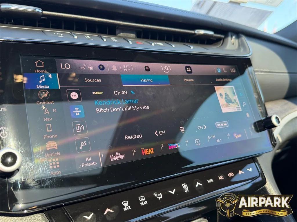 new 2026 Jeep Grand Cherokee car, priced at $55,850