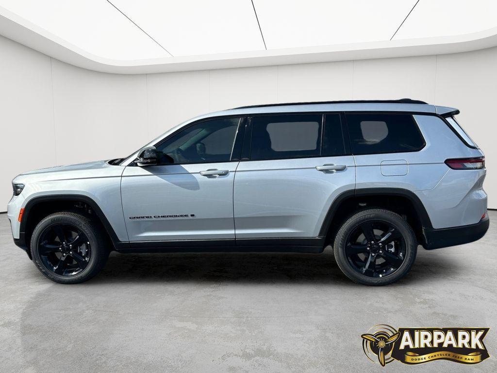 new 2025 Jeep Grand Cherokee L car, priced at $52,120