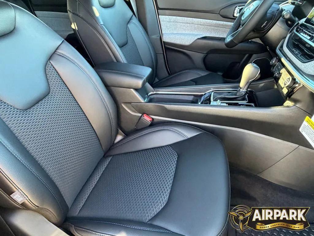 new 2026 Jeep Compass car, priced at $35,575