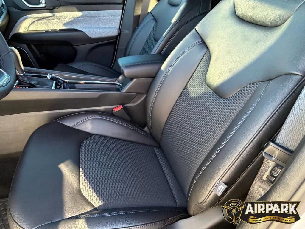 new 2026 Jeep Compass car, priced at $35,575