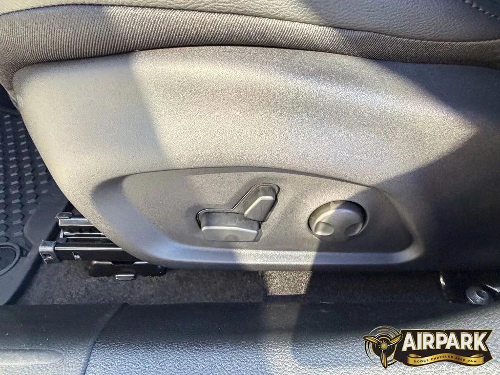 new 2026 Jeep Compass car, priced at $35,575