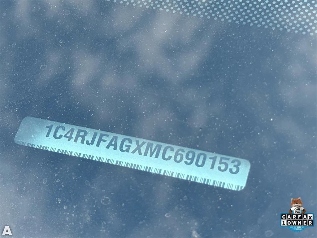 used 2021 Jeep Grand Cherokee car, priced at $22,957