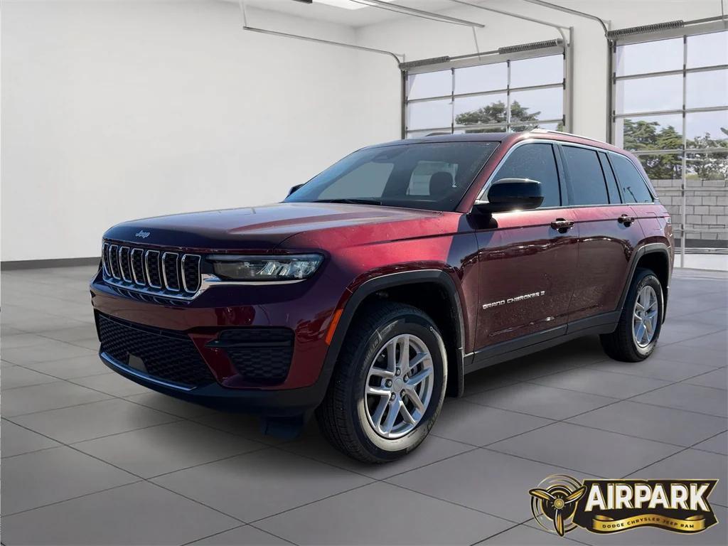 new 2025 Jeep Grand Cherokee car, priced at $40,600