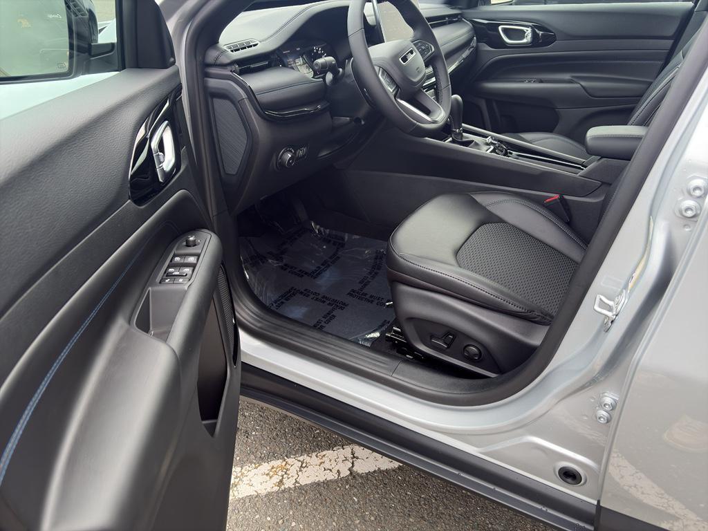 new 2026 Jeep Compass car, priced at $35,875