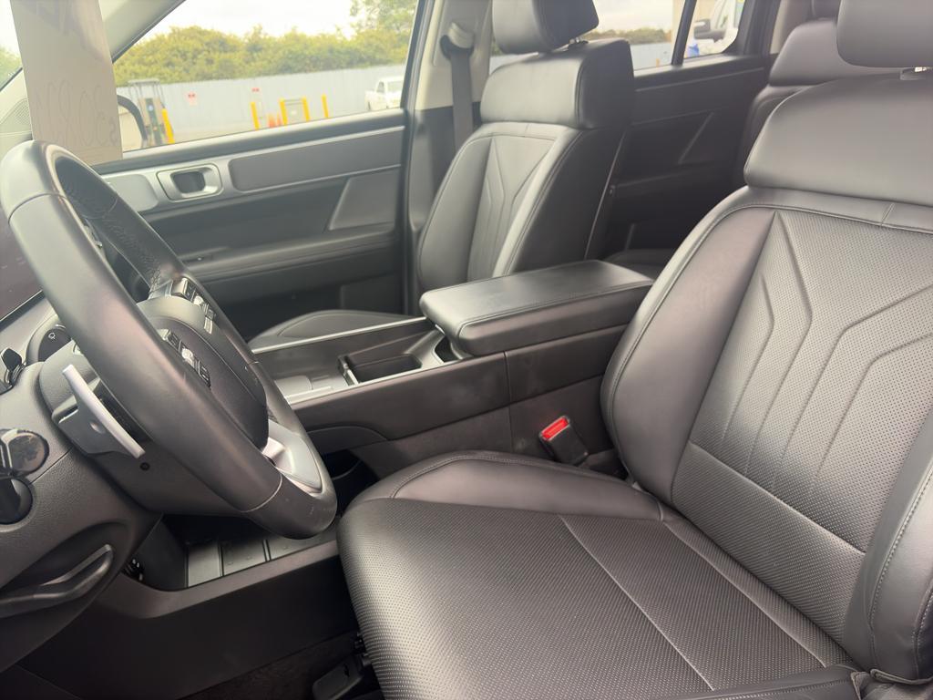 used 2024 Hyundai Santa Fe car, priced at $31,020