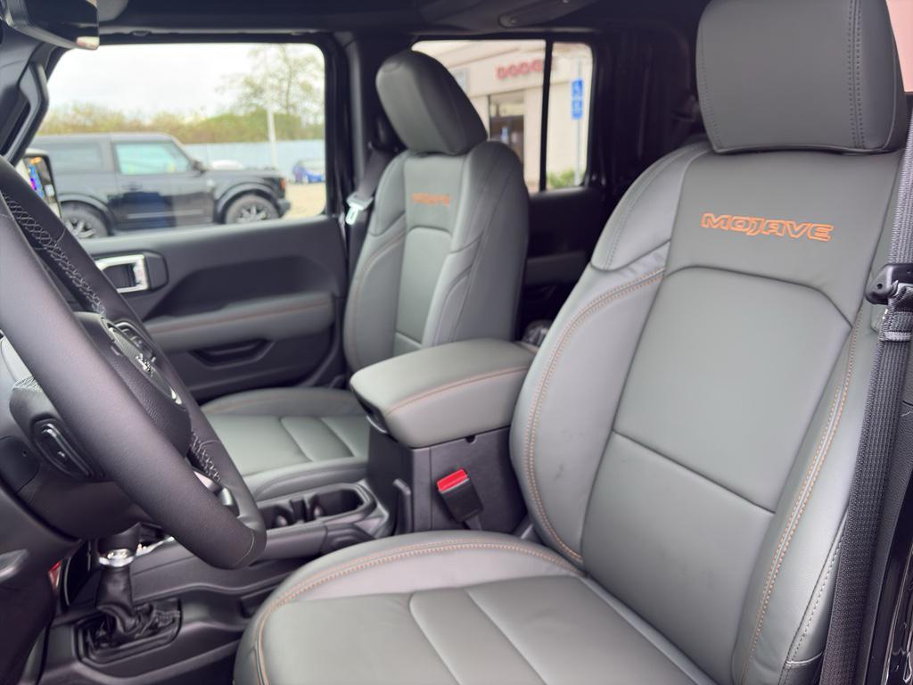 new 2026 Jeep Gladiator car, priced at $61,620