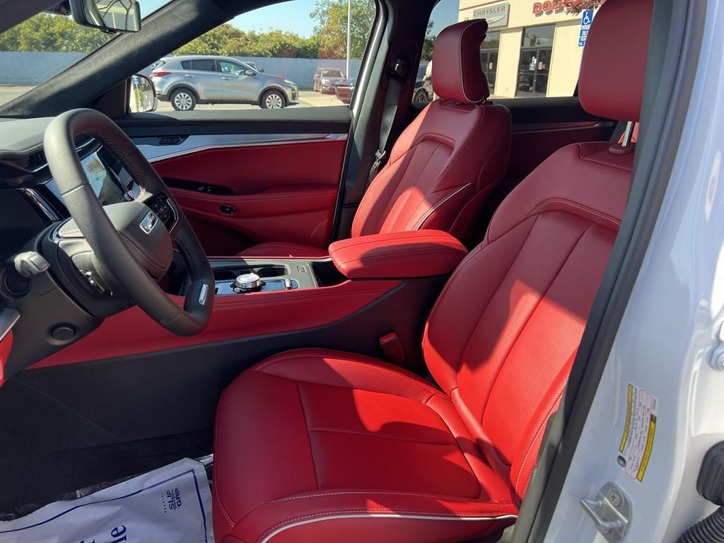 new 2025 Jeep Wagoneer S car, priced at $72,000