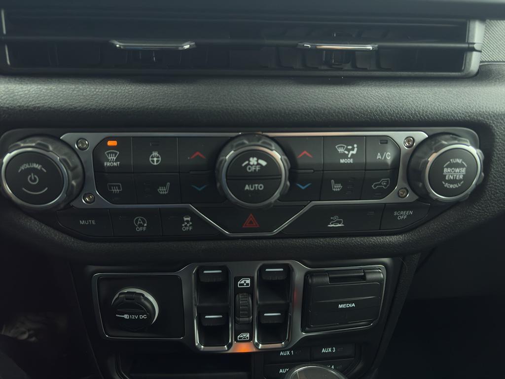 new 2026 Jeep Gladiator car, priced at $52,740