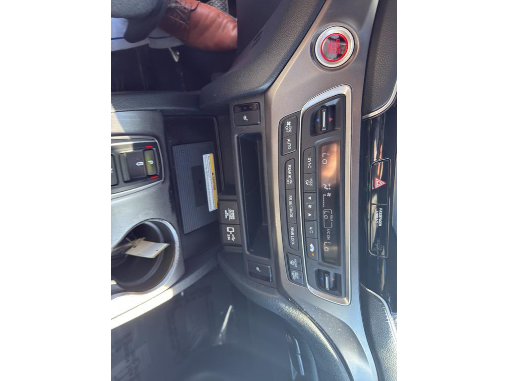 used 2022 Honda Pilot car, priced at $32,000