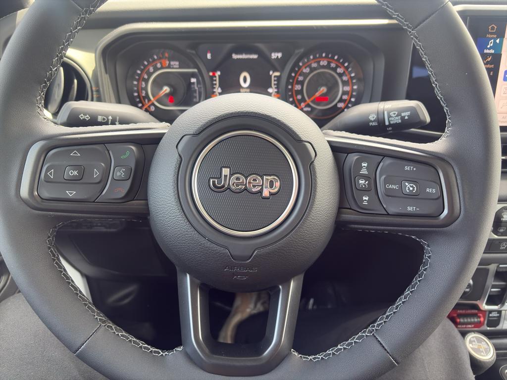 new 2026 Jeep Gladiator car, priced at $64,921