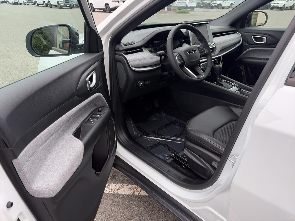 new 2026 Jeep Compass car, priced at $31,486