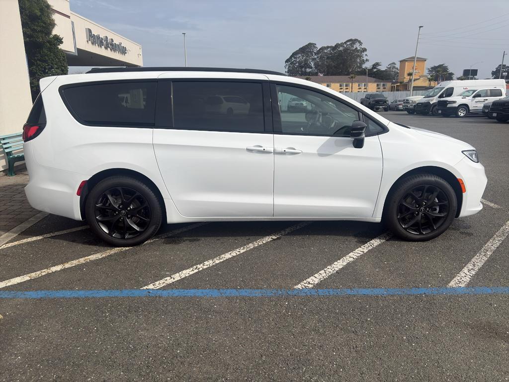 new 2026 Chrysler Pacifica car, priced at $50,851