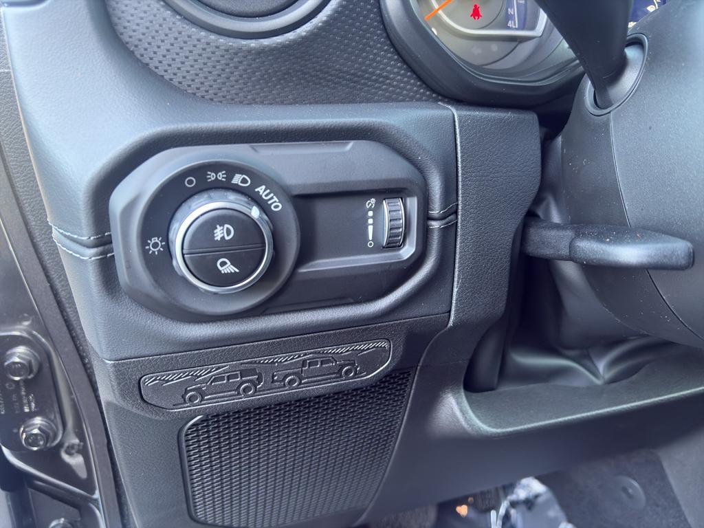 new 2026 Jeep Gladiator car, priced at $64,801