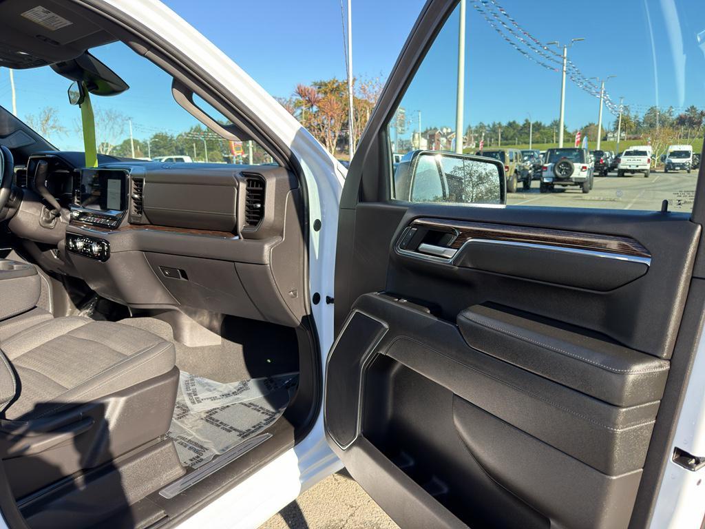 used 2024 GMC Sierra 1500 car, priced at $36,000