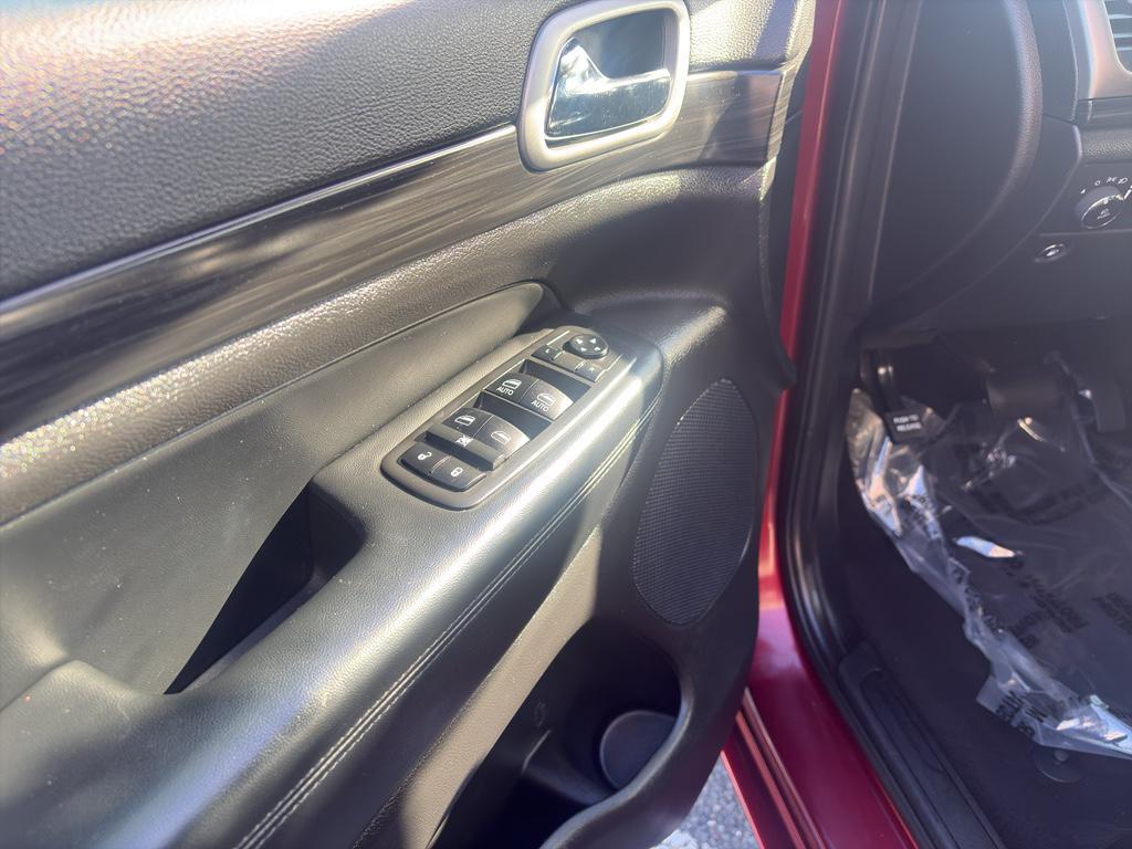 used 2021 Jeep Grand Cherokee car, priced at $24,500