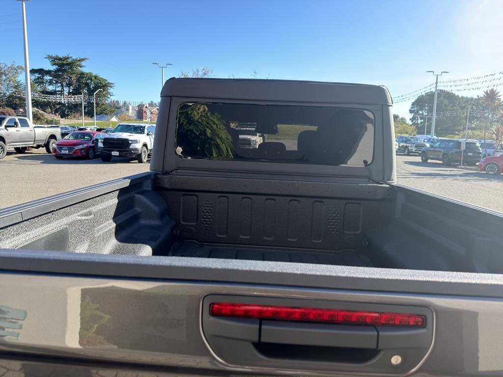 new 2026 Jeep Gladiator car, priced at $63,115