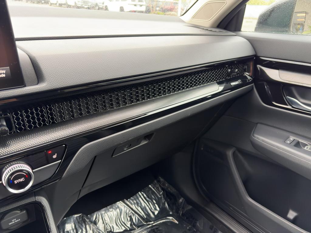 used 2025 Honda CR-V car, priced at $35,321