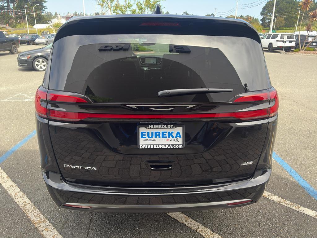 new 2027 Chrysler Pacifica car, priced at $53,636