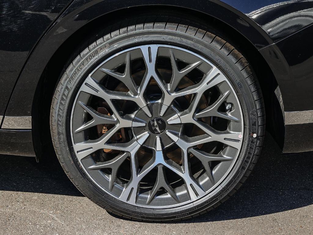 new 2026 Genesis G90 car, priced at $105,480