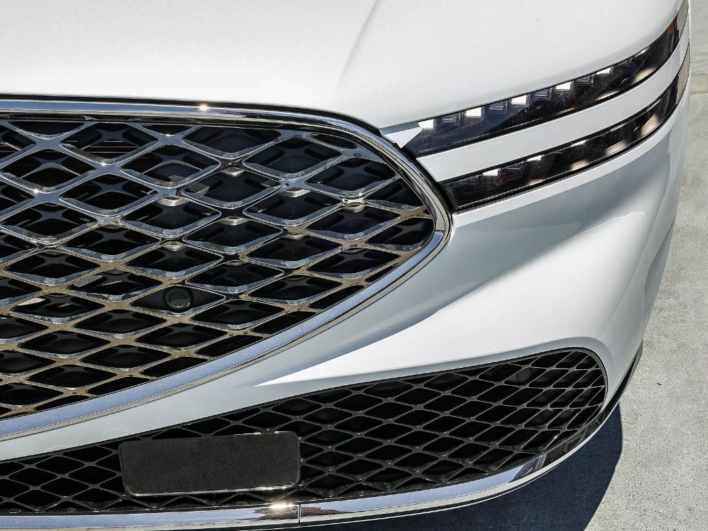 new 2026 Genesis G90 car, priced at $100,724
