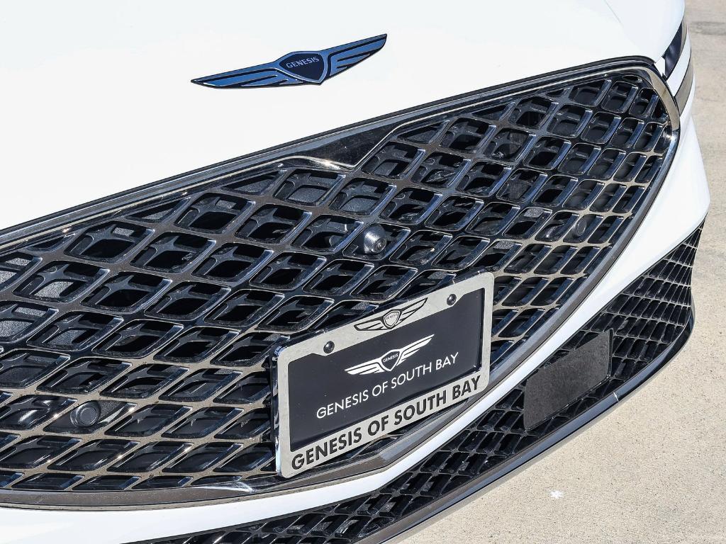 new 2026 Genesis G90 car, priced at $105,410