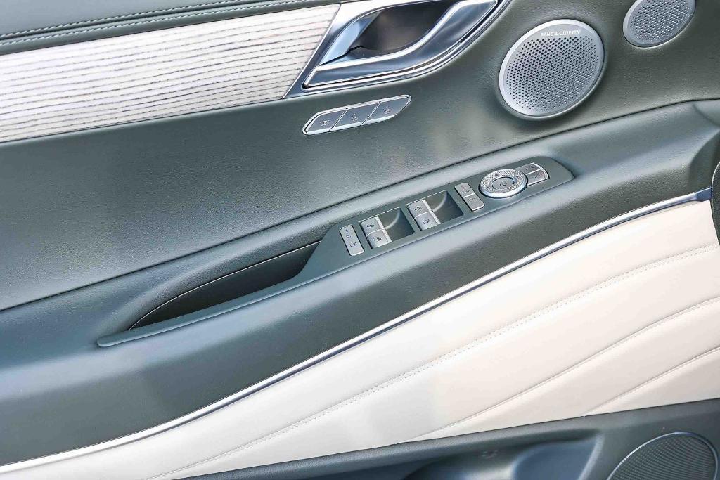 new 2026 Genesis GV80 car, priced at $78,295
