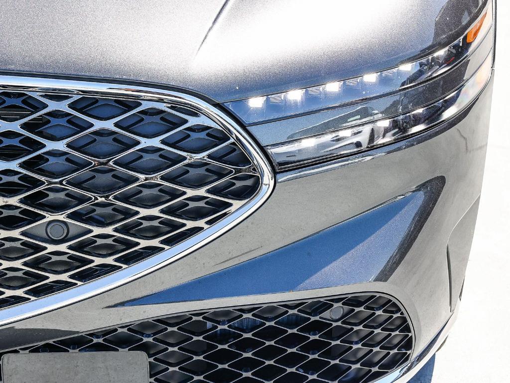 new 2026 Genesis G90 car, priced at $105,545