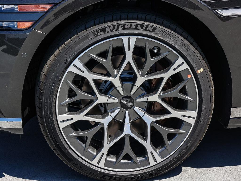 new 2026 Genesis G90 car, priced at $105,545